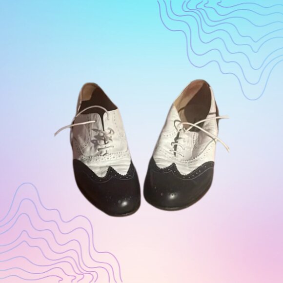 ANNE KLEIN Two-Tone Leather Oxfords Size 7 - Picture 1 of 7